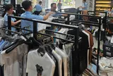 Thu giữ gần 2.000 sản phẩm thời trang nghi giả nhãn hiệu