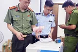 Hà Nội: Phát hiện số lượng lớn mỹ phẩm có dấu hiệu giả mạo nhãn hiệu