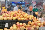 Siêu thị giảm giá đến 50% cho hàng nghìn sản phẩm để kích cầu tiêu dùng