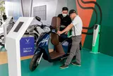 Các hãng xe máy điện giảm giá để chiếm thị phần