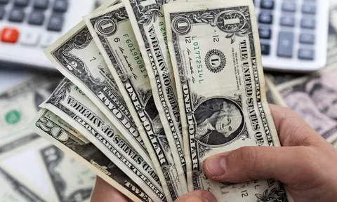 Tỷ giá USD hôm nay 9/10: thị trường tiếp tục tăng vọt, ngân hàng giảm