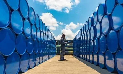 Giá xăng dầu hôm nay 18/11: đà xuống dốc