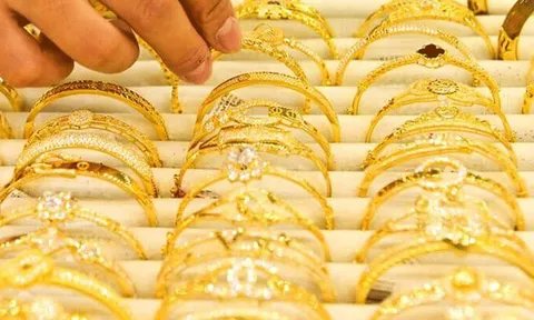 Giá vàng hôm nay 27/12: SJC và nhẫn cùng bật tăng mạnh