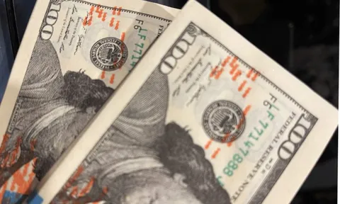Tỷ giá USD hôm nay 7/2: ngân hàng bật tăng mạnh