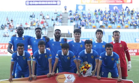 Vòng 23 V-League 2024-2025: nóng cuộc đua trụ hạng