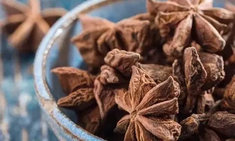 Loài hoa triệu đô là "thuốc quý" cực bổ dưỡng bán rẻ ở chợ Việt