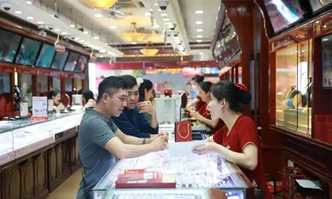 Hướng tới minh bạch, ổn định thị trường