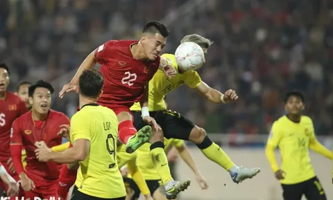 Tuyển Việt Nam đấu Malaysia: HLV Kim Sang-sik cần “vá lỗ hổng” hàng phòng ngự