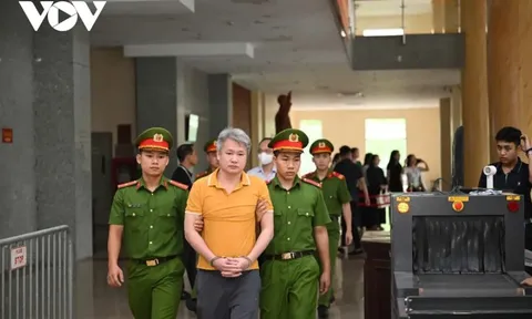 Cựu Chủ tịch FLC Trịnh Văn Quyết được xét xử vắng mặt vì bệnh có "nguy cơ tử vong"