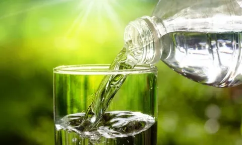 3 nhóm người có nguy cơ bị mất nước trong mùa hè