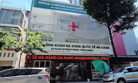 Lật tẩy phòng khám “quốc tế” rởm ở Đà Nẵng: bác sĩ giả, moi tiền bệnh nhân