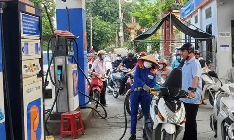 Giá xăng đồng loạt giảm nhẹ từ chiều ngày 17/7