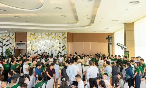 Vinhomes Golden City thu hút hàng nghìn nhà đầu tư đổ về Hải Phòng tại sự kiện ra mắt khu Mặt Trời và khai trương văn phòng bán hàng
