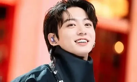 Jungkook BTS hát nhạc Giáng sinh kinh điển