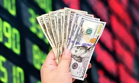 Tỷ giá USD hôm nay 27/12/2025: Thị trường tự do đi ngang, trong ngân hàng tiếp tục giảm