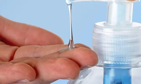 Thu hồi gel tắm Herbal Nano chứa chất không có trong thành phần công bố