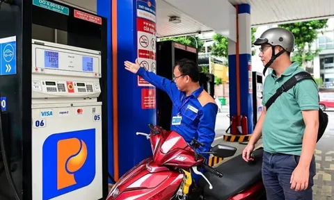 Giá xăng dầu đồng loạt tăng mạnh từ chiều nay 26/2