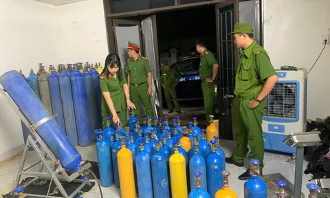 Thanh Hóa: thu giữ trên 1.000 bình khí cười các loại