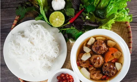 Bữa sáng ăn xôi, bún, phở có thực sự tốt cho sức khỏe?
