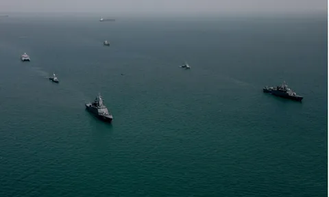 Tehran nêu điều kiện để dỡ bỏ phong tỏa eo biển Hormuz