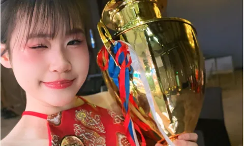 Đàm Thủy Tiên giành Cup Vàng Cuộc thi Nghệ thuật Quốc tế Thái Bình Dương