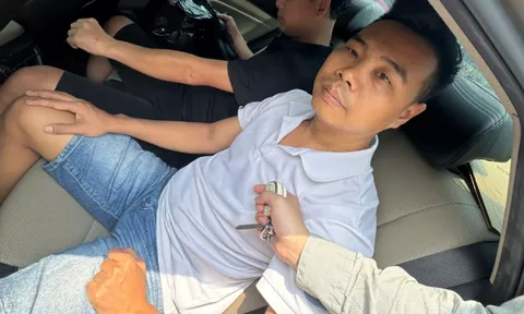 Khởi tố, tạm giam 2 đối tượng vụ hành hung nam sinh trên đường Nguyễn Khang