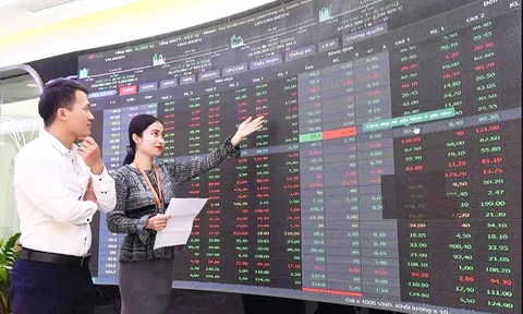 Nâng hạng thị trường chứng khoán: Làm gì để hấp thụ bền vững dòng vốn ngoại?