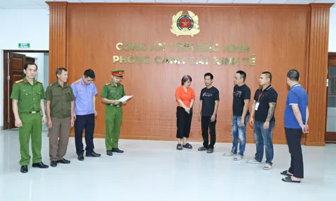 Lật tẩy đường dây làm giả bệnh án, khởi tố 32 bị can