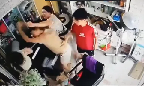 Đang làm rõ nam thanh niên đánh túi bụi người phụ nữ trong tiệm làm tóc
