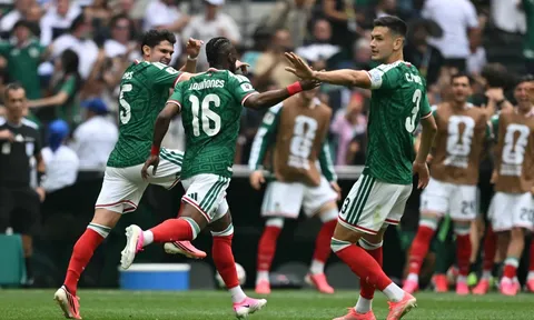 Mexico thắng tưng bừng trận khai mạc World Cup 2026, lập kỷ lục thẻ đỏ