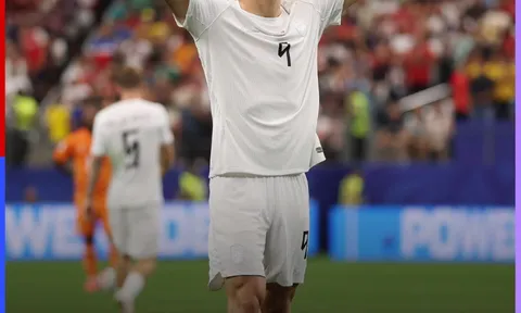 Haaland ghi bàn quyết định, Na Uy tiến vào vòng 1/8 World Cup