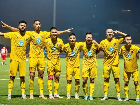 Vòng 3 V-League 2024-2025: Thanh Hóa ngược dòng ấn tượng, CAHN có chiến thắng đầu tiên