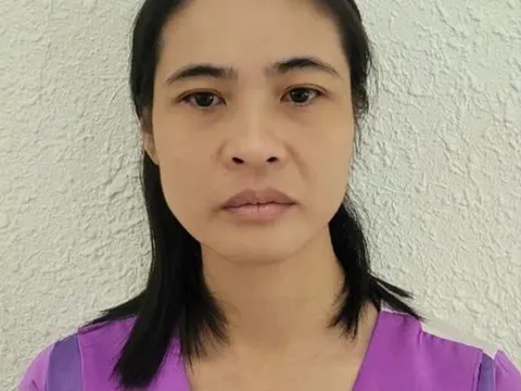 Người đàn ông ngoại quốc sập bẫy nữ giúp việc ma mãnh