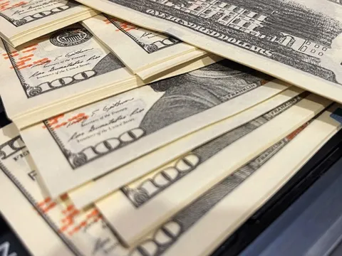 Tỷ giá USD hôm nay 16/5: thị trường bật tăng mạnh