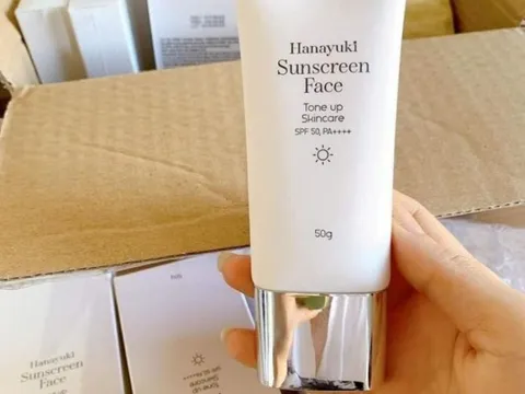 Thu hồi toàn quốc lô kem chống nắng Hanayuki Sunscreen Body ghi nhãn 'lố'