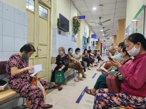 Miễn viện phí - cần nguồn lực tài chính bền vững