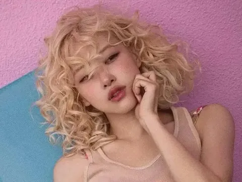 Rosé Blackpink và NewJeans chiến thắng tại Music Awards Japan 2025