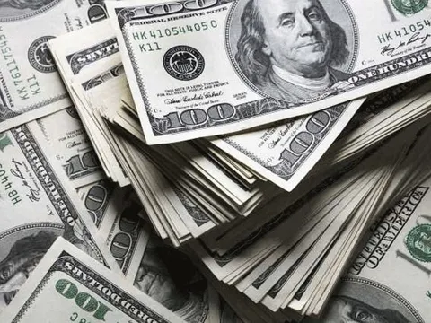 Tỷ giá USD hôm nay 27/5: thị trường tự do tiếp tục tăng, ngân hàng giảm