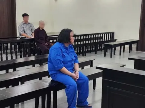 Phạt tù “siêu lừa” giả danh vợ lãnh đạo cấp cao, chiếm đoạt tiền tỷ của nhà chùa