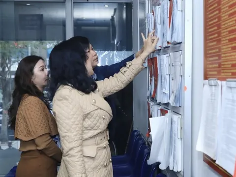 Hà Nội mở đợt cao điểm 90 ngày, đêm làm sạch dữ liệu hôn nhân, tiến tới cắt giảm thủ tục “xác nhận tình trạng hôn nhân”
