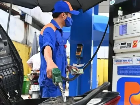 Giá xăng đồng loạt tăng từ chiều nay 12/6