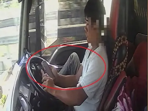 Xử lý tài xế container vừa lái xe vừa lướt tiktok