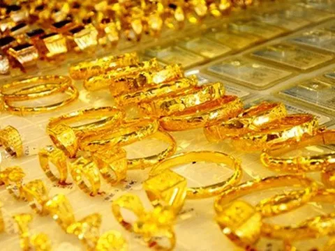 Giá vàng hôm nay 30/6: giảm mạnh ngay đầu phiên