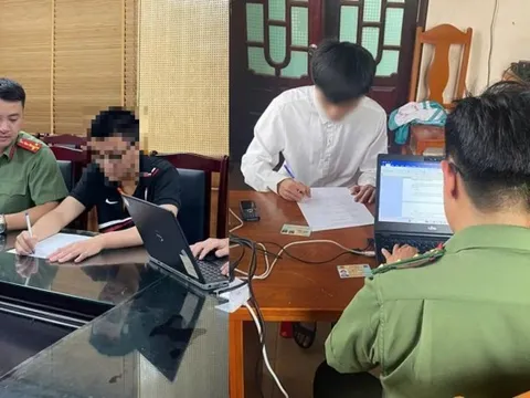 Gian lận công nghệ cao: Bài học đắt giá từ mùa thi tốt nghiệp THPT 2025