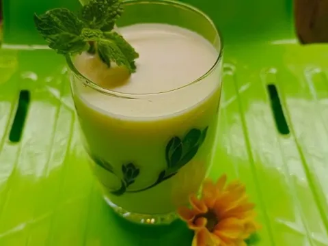 Uống nước ép đu đủ xanh trong mùa hè có tốt cho sức khỏe?