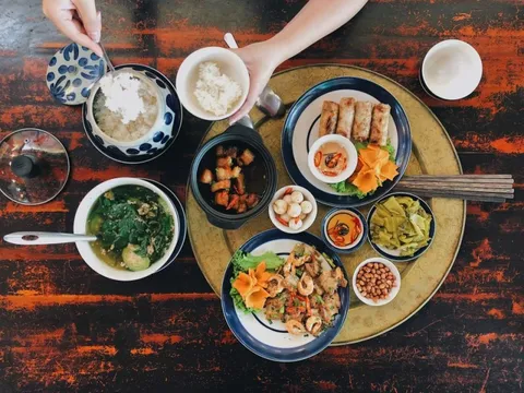 Những món ăn dù ngon nhưng cần tránh ăn vào buổi tối