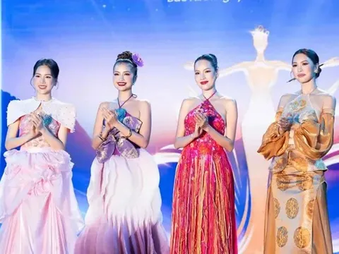 Lùm xùm hoa hậu nổi tiếng chưa có bằng đại học, huấn luyện sinh viên thi nhan sắc
