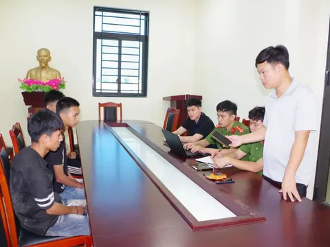 Ninh Bình: bắt giữ nhóm 3 đối tượng gây ra 5 vụ cướp giật điện thoại