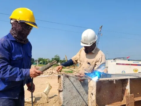 Cách phòng tránh sốc nhiệt tại nơi làm việc