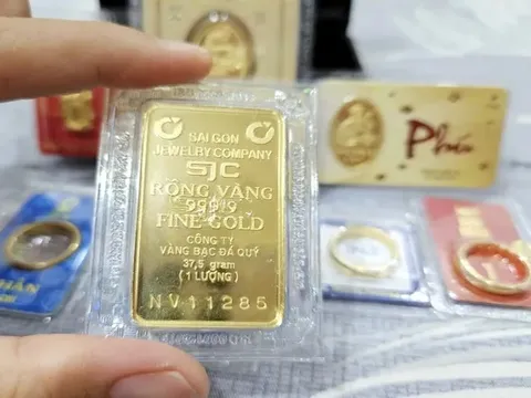 Giá vàng hôm nay 30/10: Vàng SJC và vàng nhẫn tăng mạnh, tiến sát 150 triệu đồng/lượng